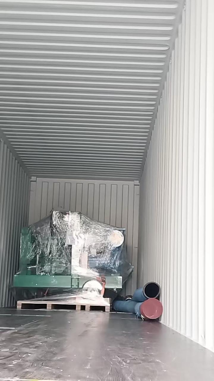 تجميع واختبار كفاءة المضخات